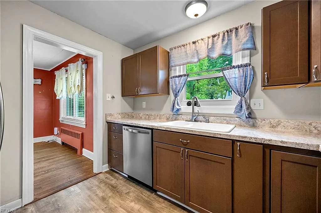 8901 Granby ST, NORFOLK VA 23503 - Photo 3