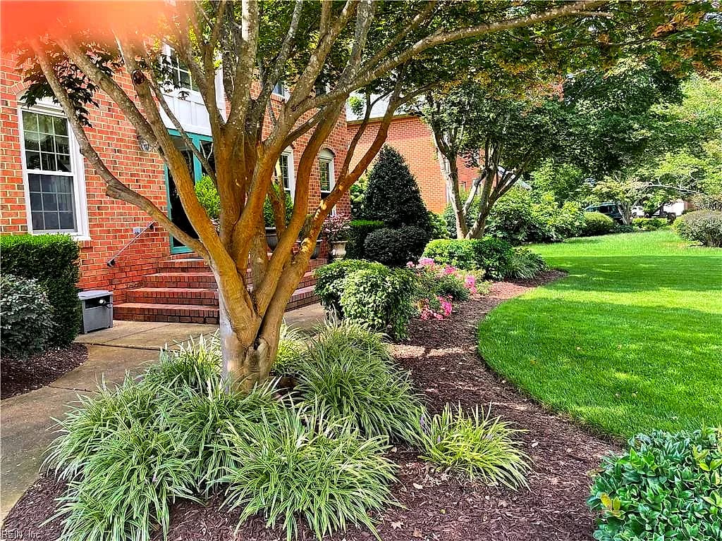 816 Forest Lakes CIR, CHESAPEAKE VA 23322 - Photo 4