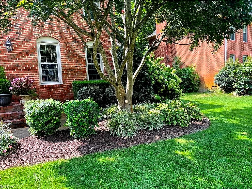 816 Forest Lakes CIR, CHESAPEAKE VA 23322 - Photo 5