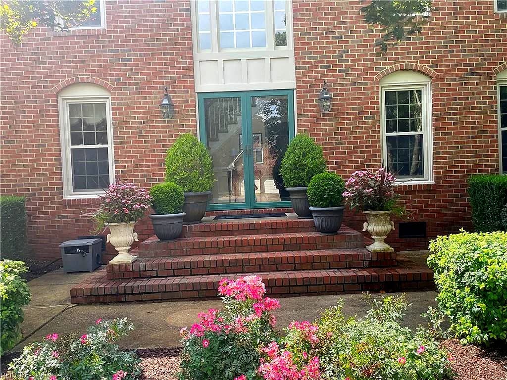 816 Forest Lakes CIR, CHESAPEAKE VA 23322 thumb 6