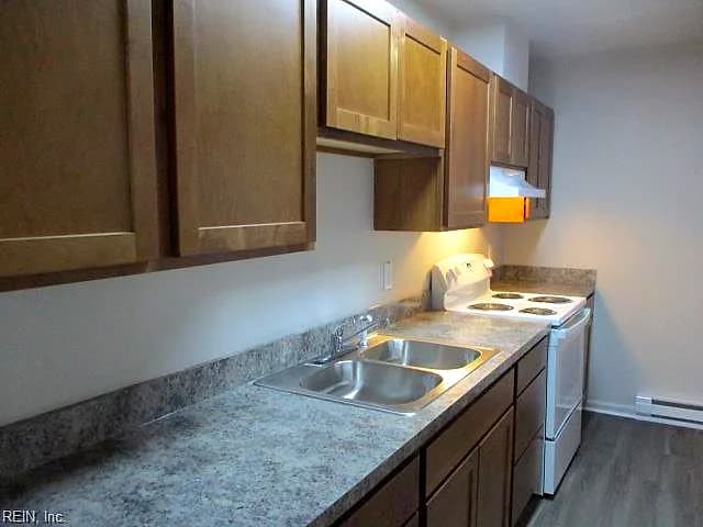 634 W 34th ST #1, NORFOLK VA 23508 - Photo 5