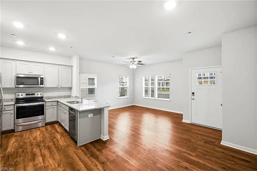 1539 Stanford LN, NEWPORT NEWS VA 23608 thumb 10