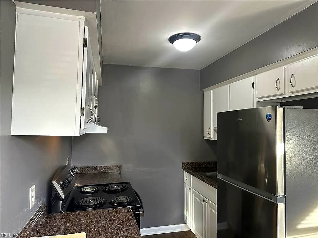 7446 Fenner ST #1, NORFOLK VA 23505 - Photo 4