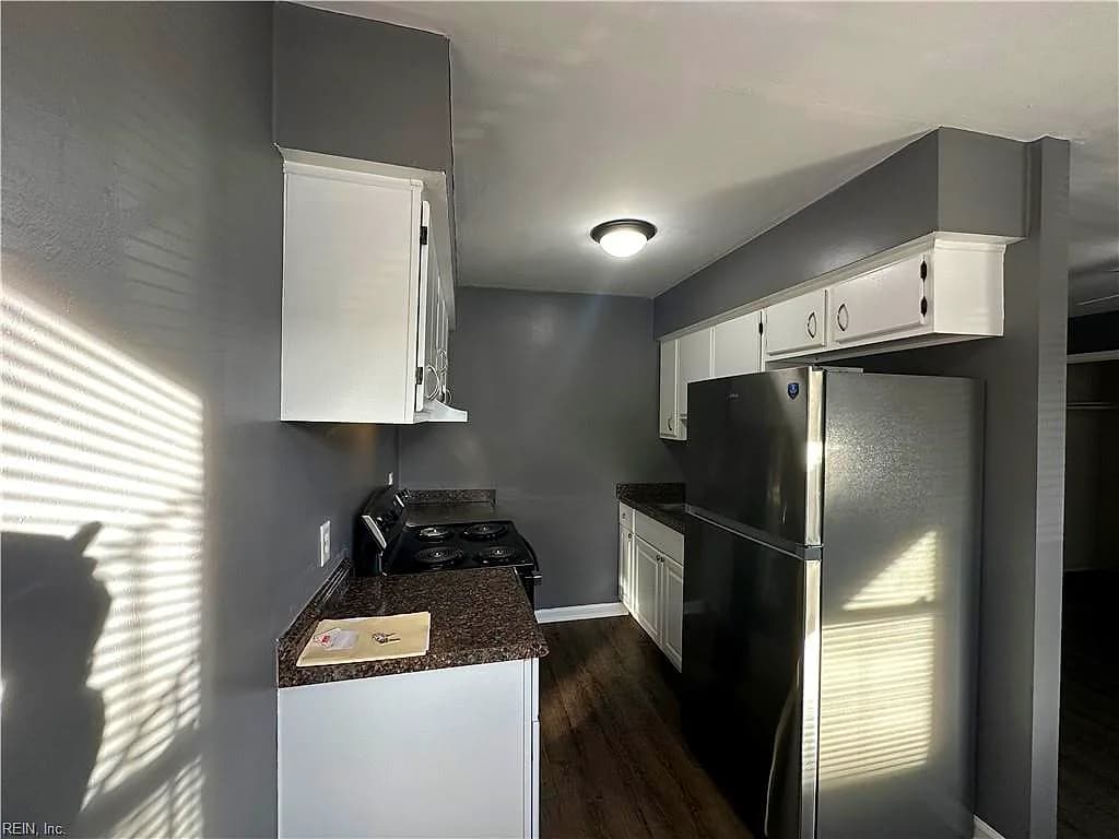 7446 Fenner ST #1, NORFOLK VA 23505 - Photo 5