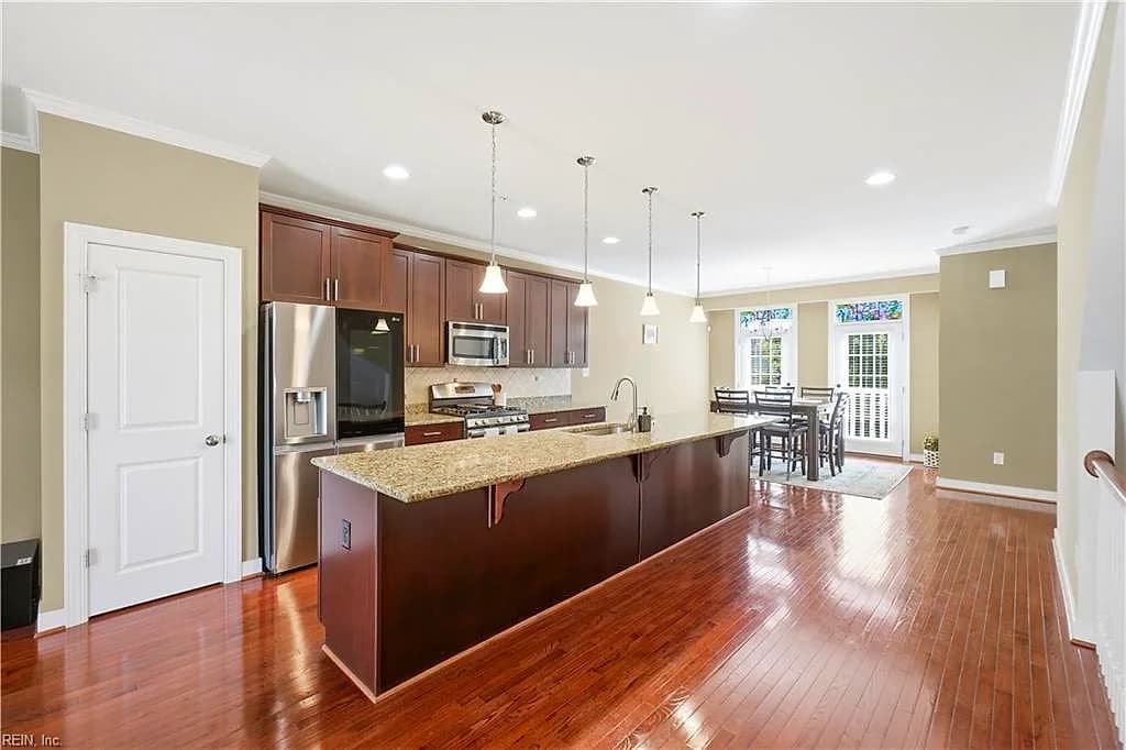 4907 Settlers Market BLVD, WILLIAMSBURG VA 23188 thumb 11