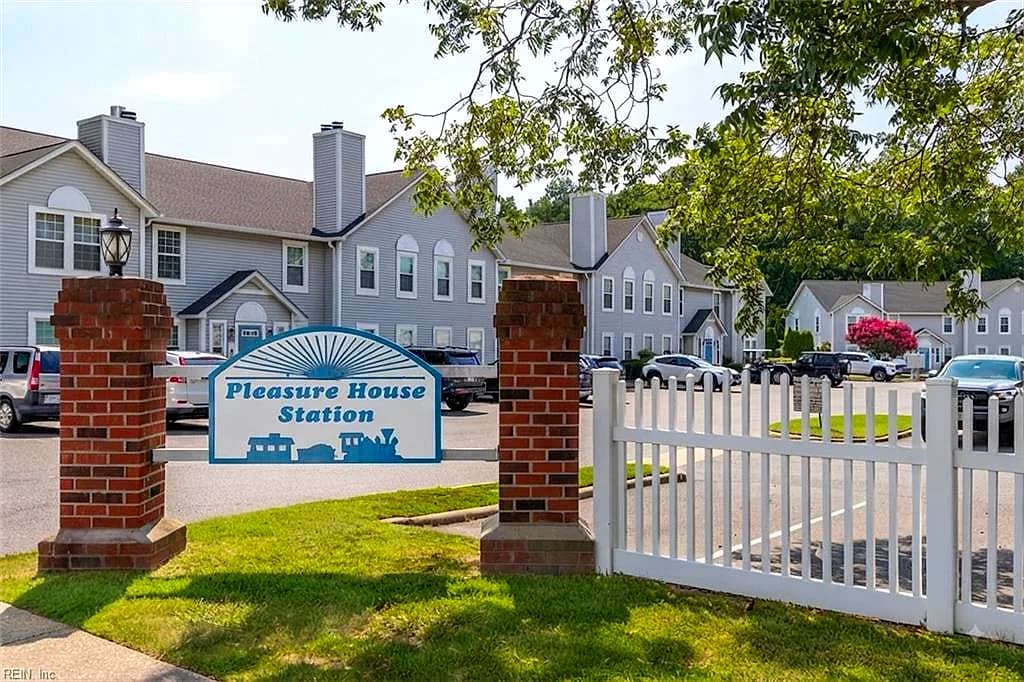 4831 Station House LN, VIRGINIA BEACH VA 23455 - Photo 2