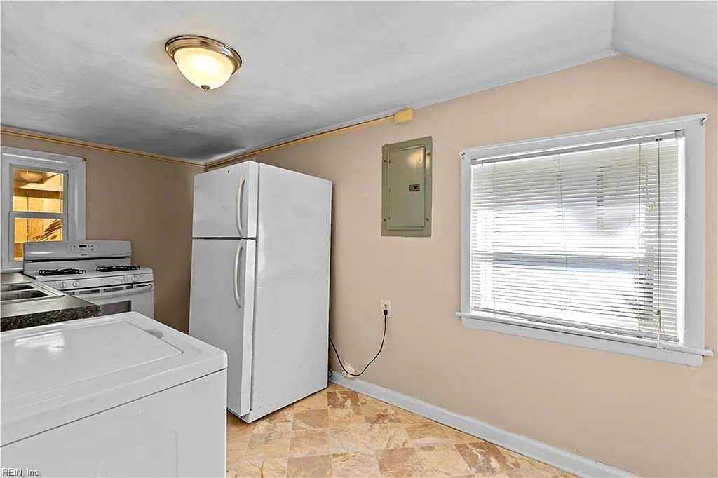 1628 Bradford TER, PORTSMOUTH VA 23704 thumb 7