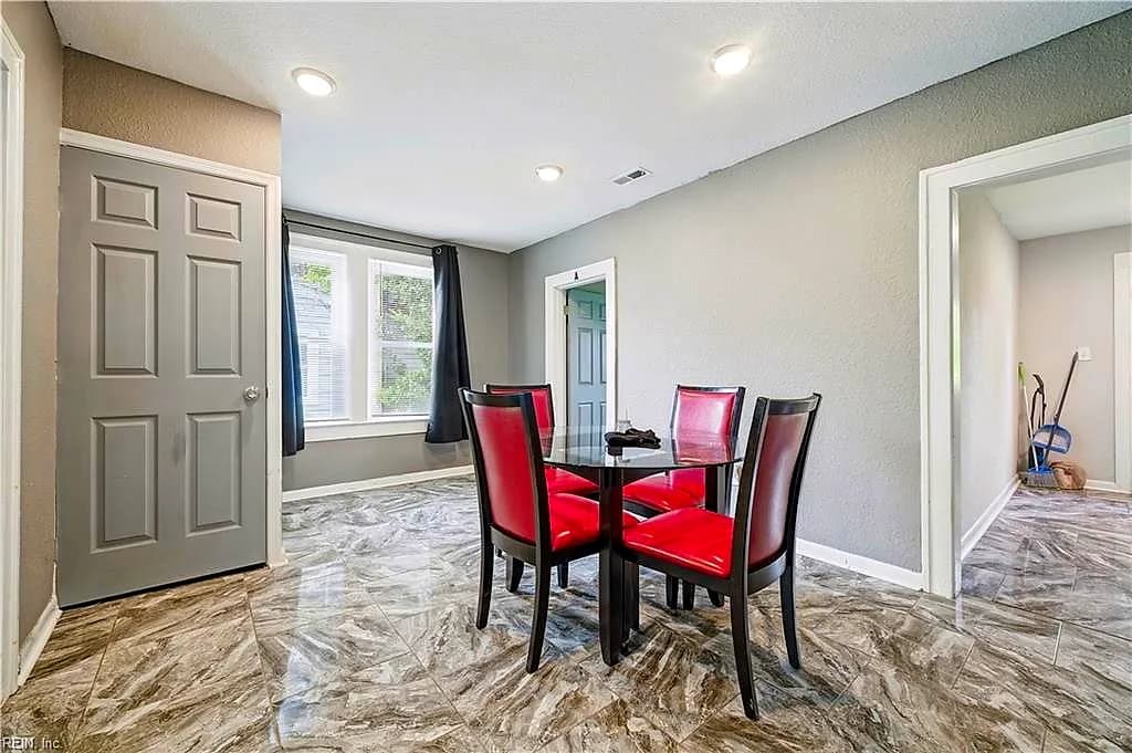 203 Blair AVE, NEWPORT NEWS VA 23607 thumb 7