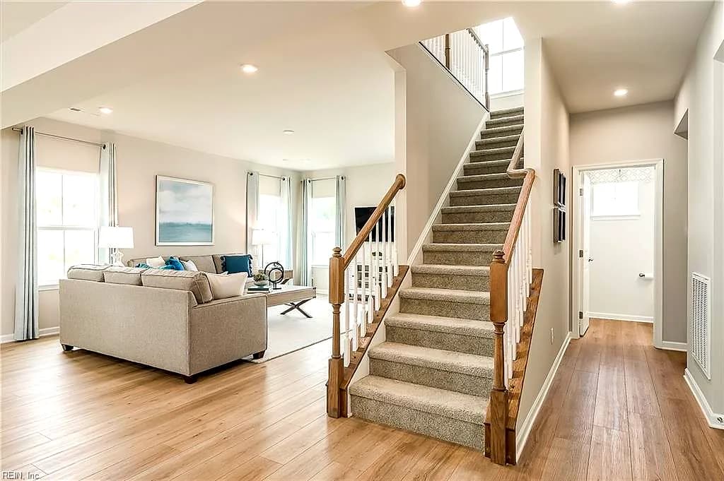 122 Irving ST, FRANKLIN VA 23851 - Photo 5