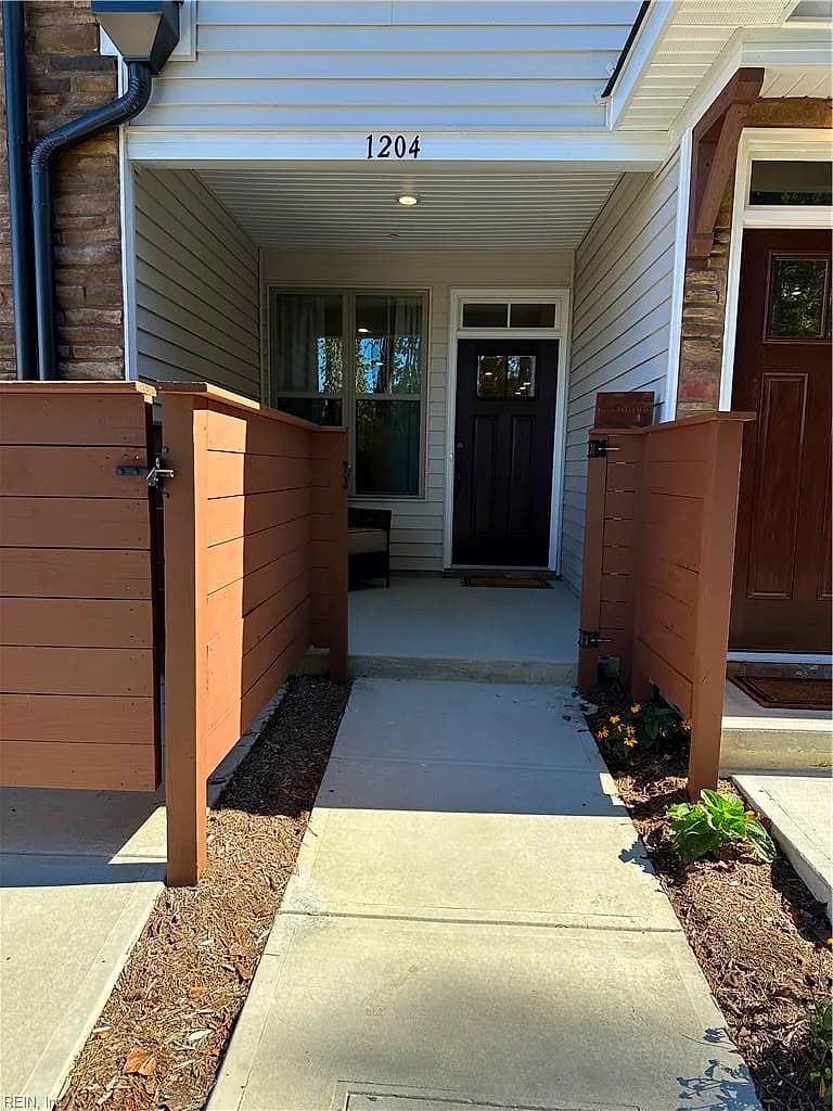 1904 E Kathy Ann WAY, CARROLLTON VA 23314 - Main photo