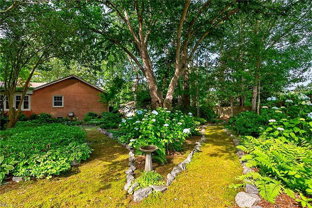 2000 Bay Breeze CT, VIRGINIA BEACH VA 23454 thumb 12