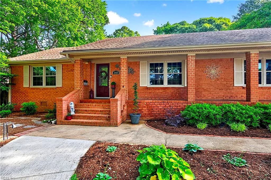 2000 Bay Breeze CT, VIRGINIA BEACH VA 23454 - Photo 4