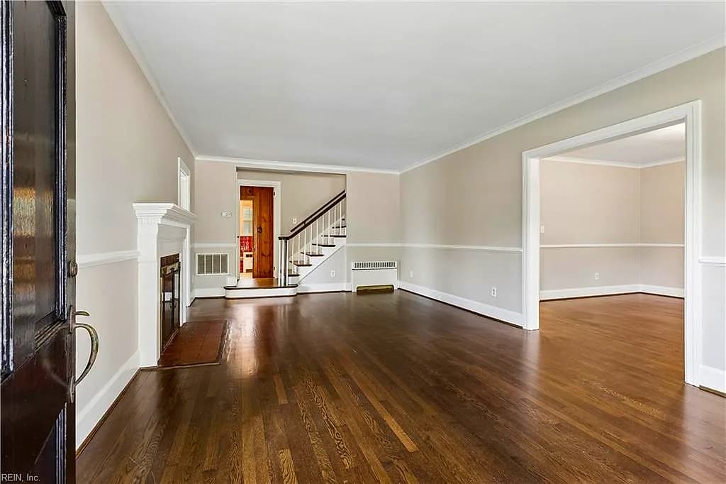 2401 Chesapeake AVE, HAMPTON VA 23661 - Photo 4