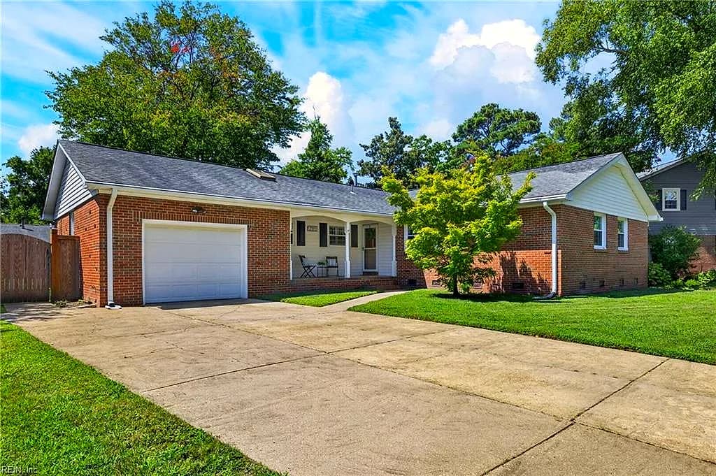 2317 Laurel Cove DR, VIRGINIA BEACH VA 23454 - Main photo