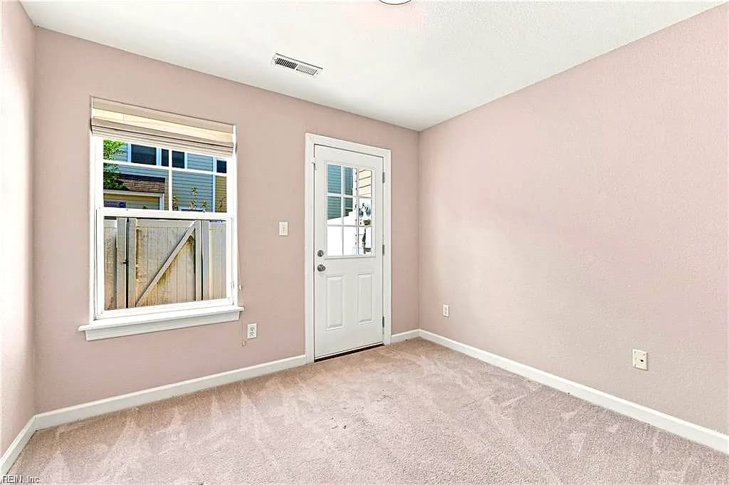 2503 New London CT, VIRGINIA BEACH VA 23454 - Photo 4