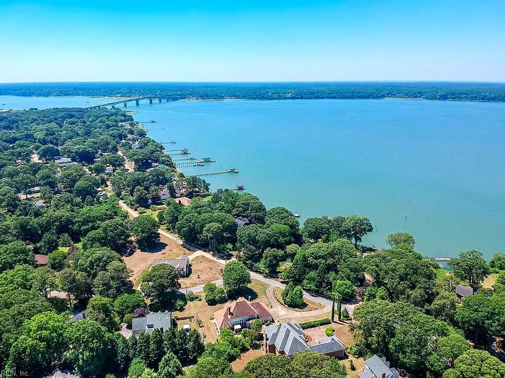 1711 Tyndall Point RD, GLOUCESTER POINT VA 23062 thumb 7