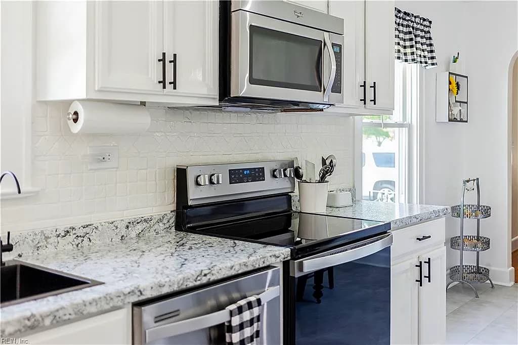 125 Wythe Crescent DR, HAMPTON VA 23661 thumb 10