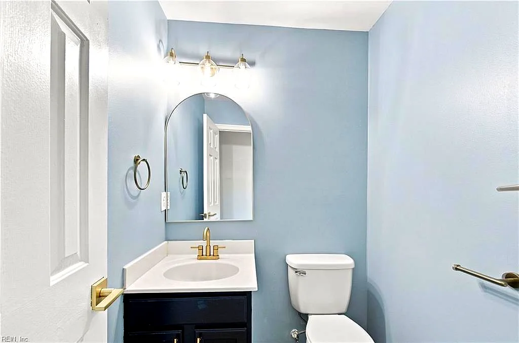 52 Locksley DR, HAMPTON VA 23666 - Photo 4