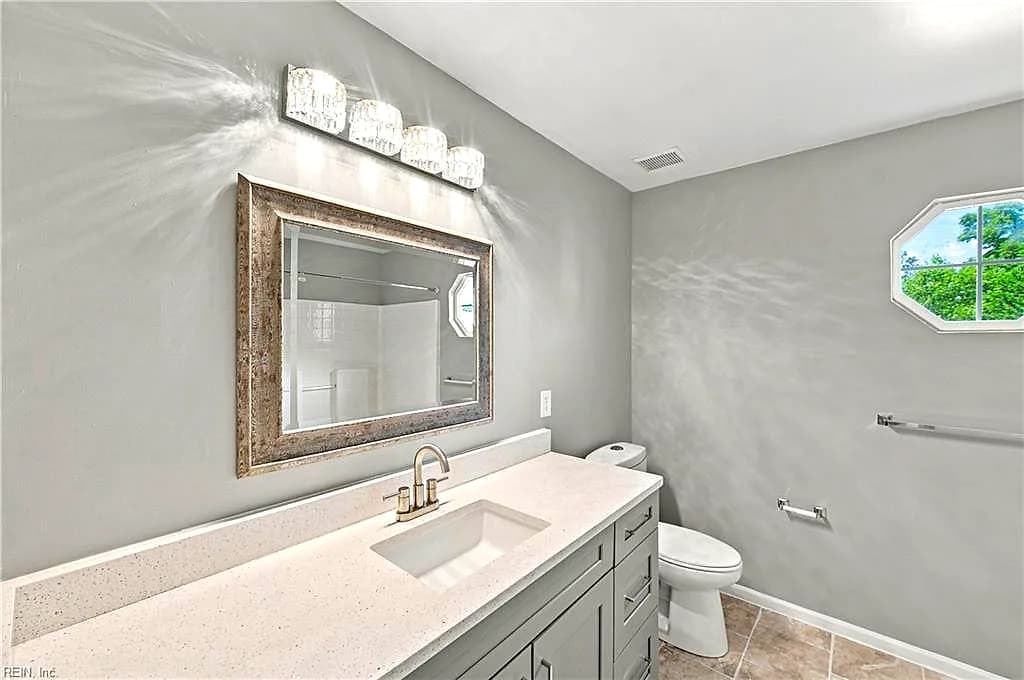 52 Locksley DR, HAMPTON VA 23666 thumb 6