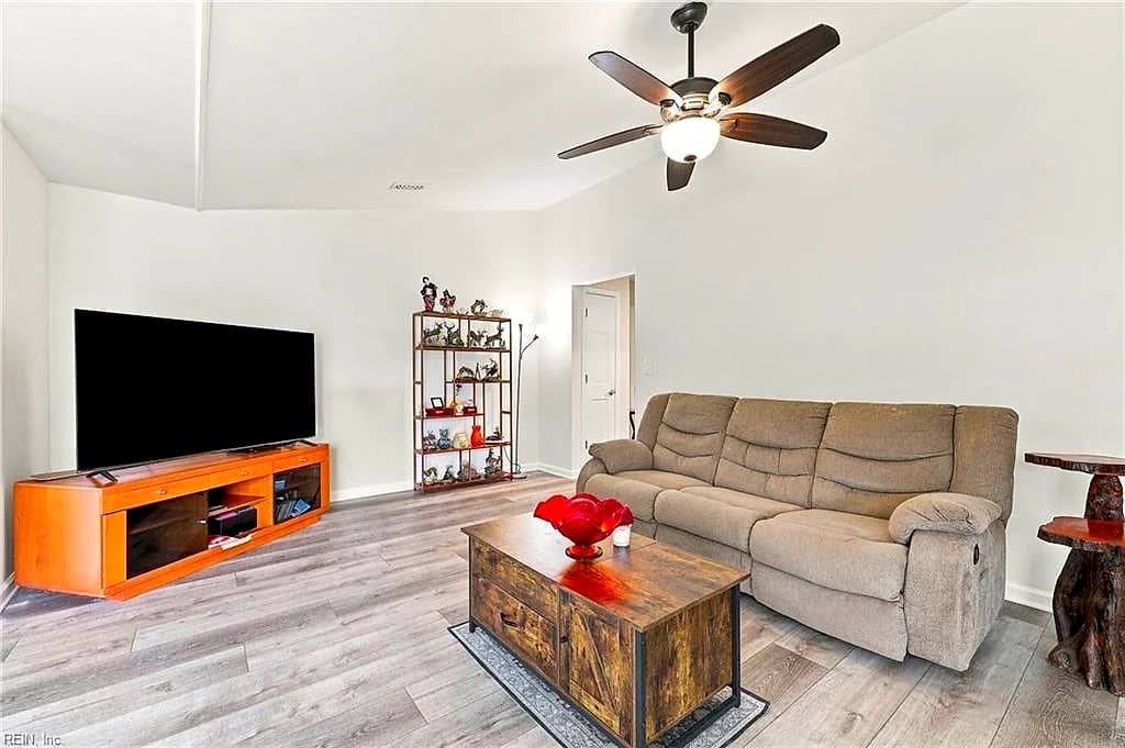 124 Sheffield WAY, NEWPORT NEWS VA 23602 thumb 8