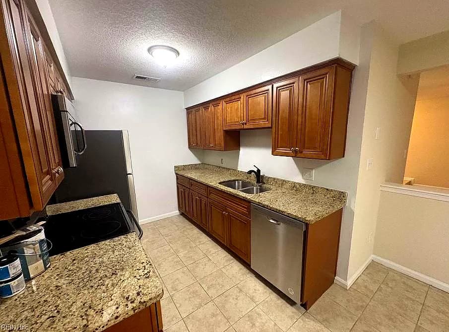 1409 Canadian CT, VIRGINIA BEACH VA 23453 - Photo 4