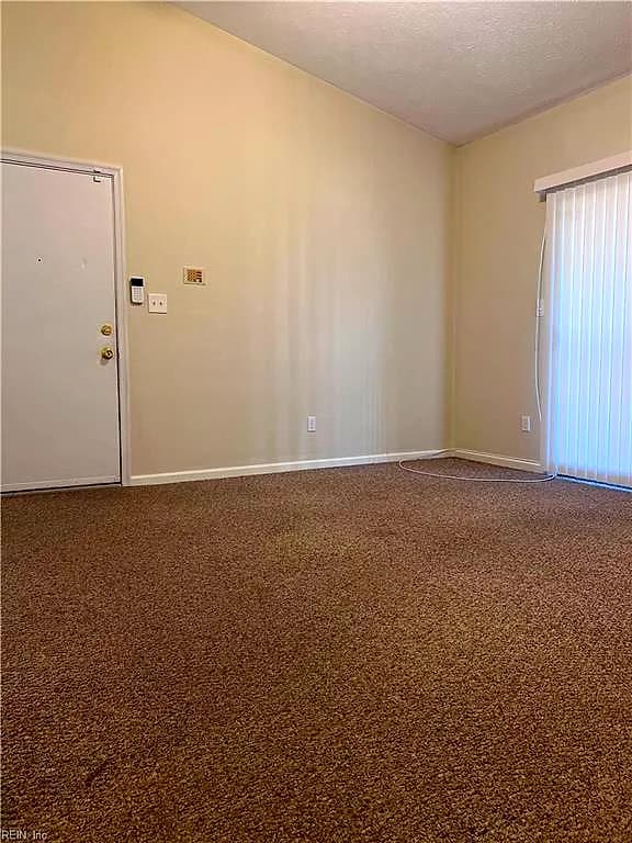 234 Pacific DR, HAMPTON VA 23666 - Photo 4