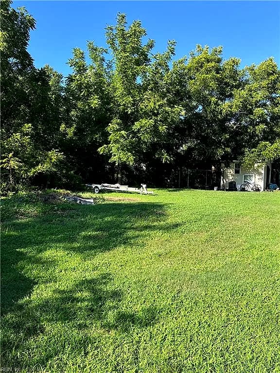 5911 Old AVE, NEWPORT NEWS VA 23605 - Photo 3