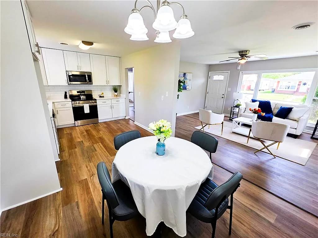 303 Dover RD, HAMPTON VA 23666 - Photo 5