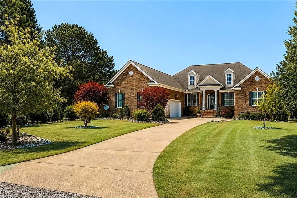 1403 Dare RD, YORKTOWN VA 23692 - Photo 2