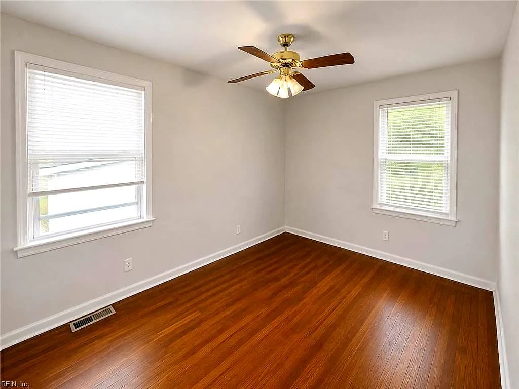 1808 Croyden RD, NORFOLK VA 23503 - Photo 5