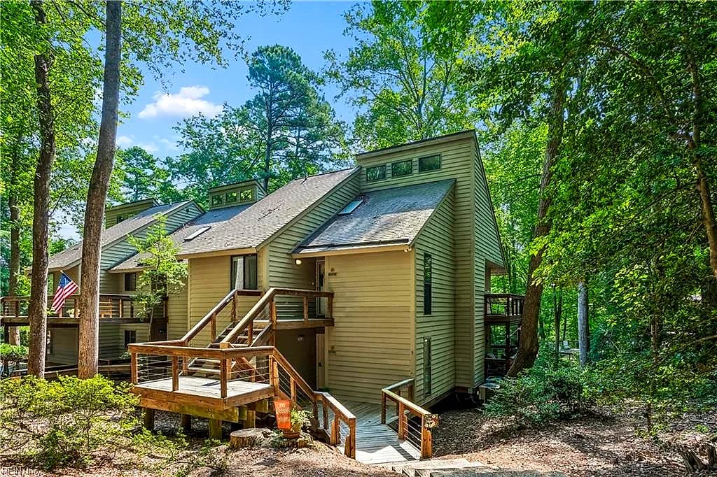 50 Villa Ridge DR #F, HARTFIELD VA 23071 - Main photo