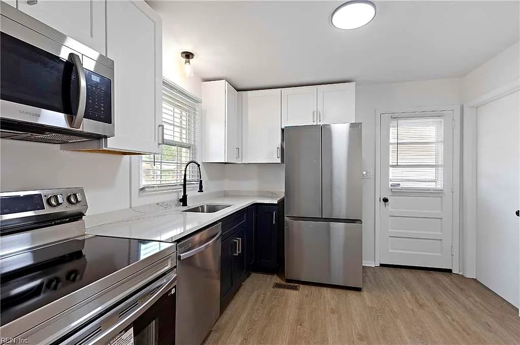 906 37th ST, NEWPORT NEWS VA 23607 - Photo 5