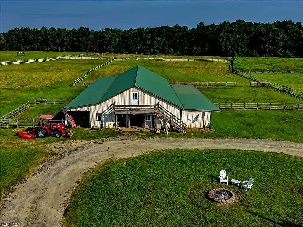 808 Bellevue RD, ELBERON VA 23846 - Photo 4