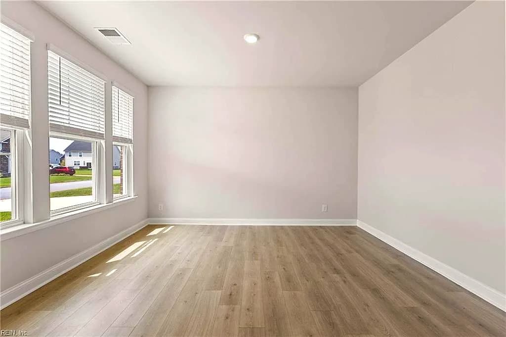 113 Royal Blackheath CV, SMITHFIELD VA 23430 - Photo 3