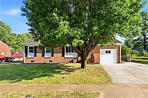 1512 Wildwood DR, HAMPTON VA 23666 - Main photo