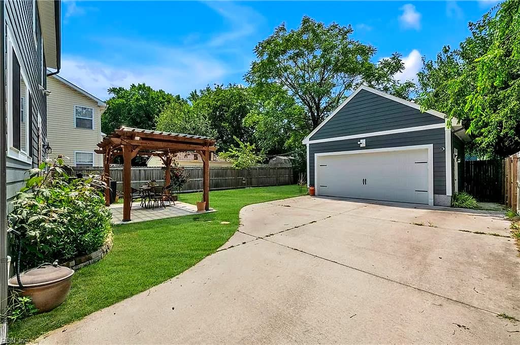 235 W 31st ST, NORFOLK VA 23504 - Photo 5