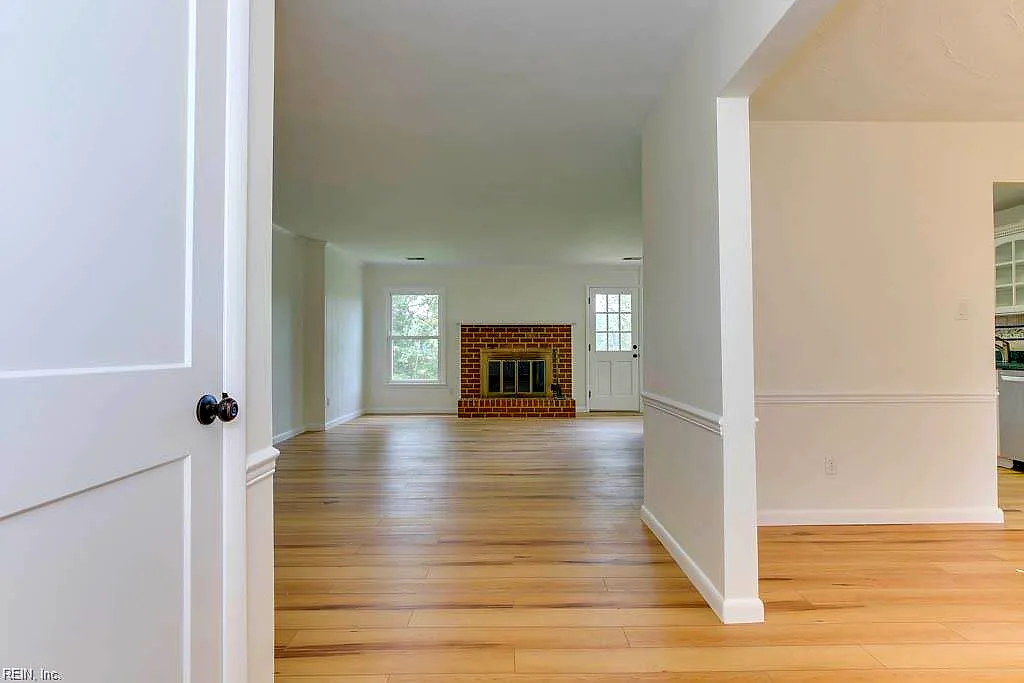 2637 N Elizabeth Harbor DR, CHESAPEAKE VA 23321 thumb 6