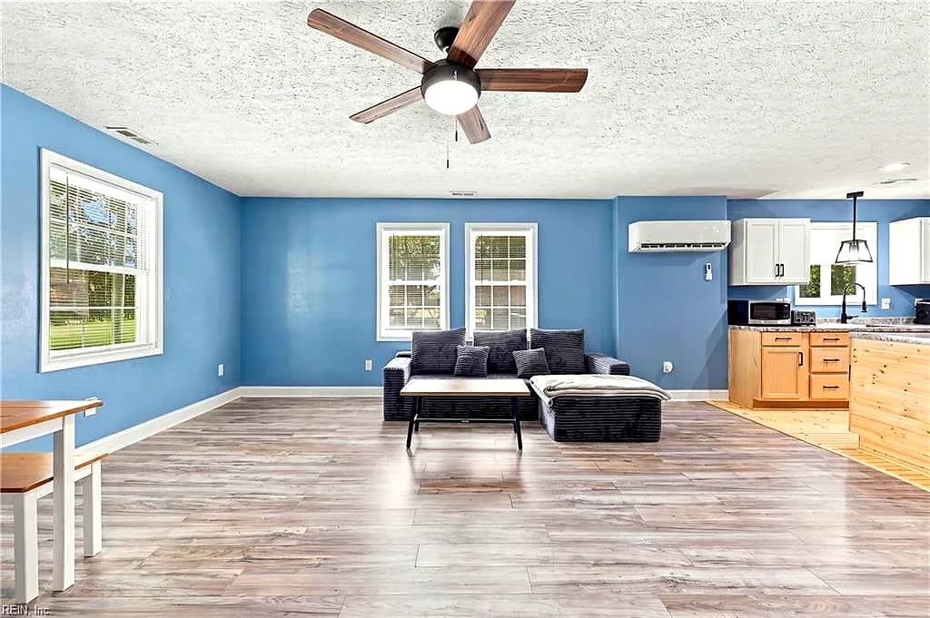 10664 Magnet DR, SMITHFIELD VA 23430 thumb 6