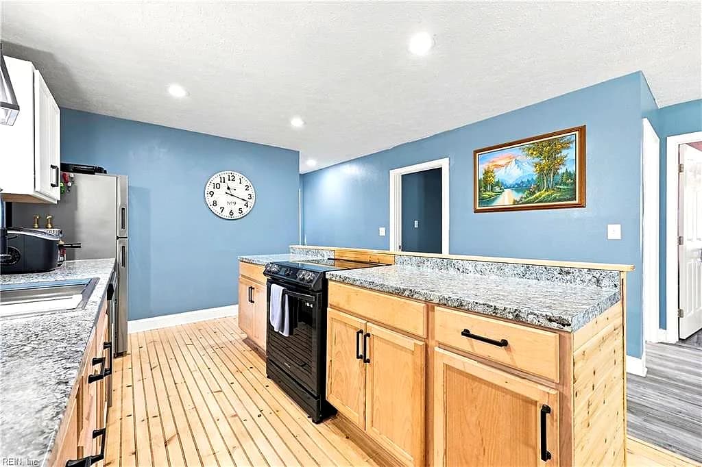 10664 Magnet DR, SMITHFIELD VA 23430 thumb 9