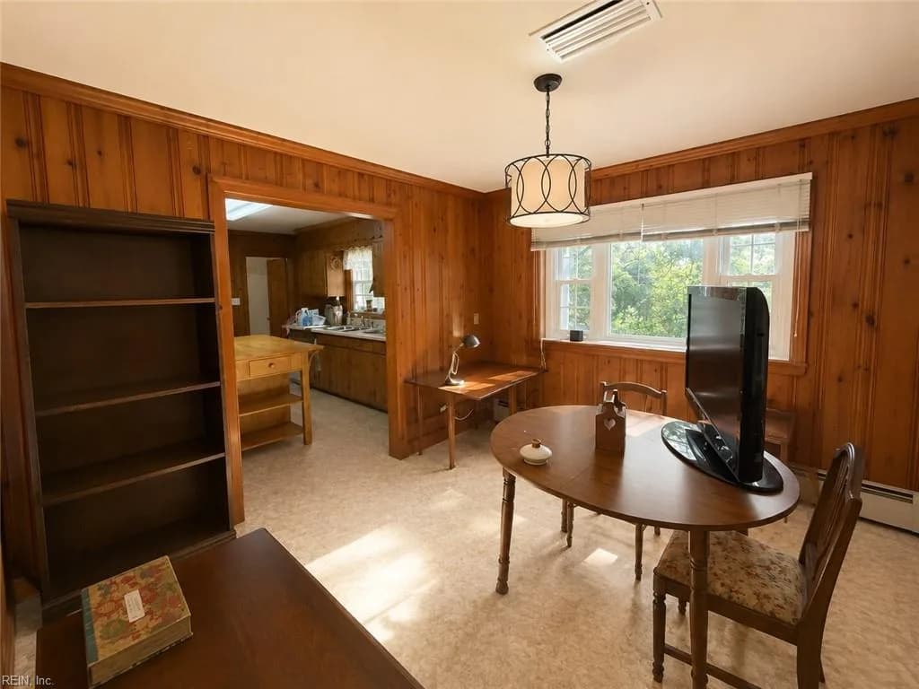640 Deep Creek RD, NEWPORT NEWS VA 23606 - Photo 4
