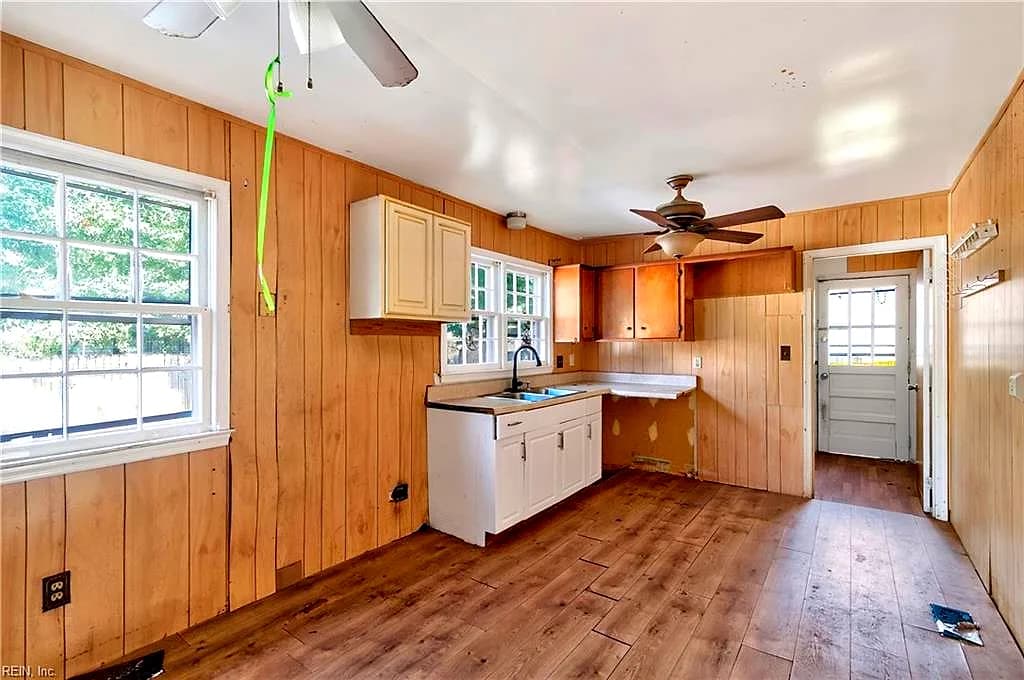 211 Mona DR, NEWPORT NEWS VA 23608 thumb 9