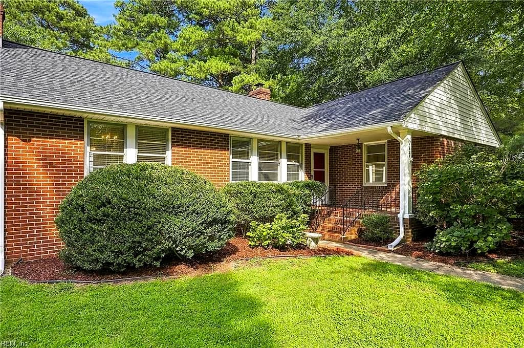 4624 Kemp DR, PORTSMOUTH VA 23703 - Photo 3