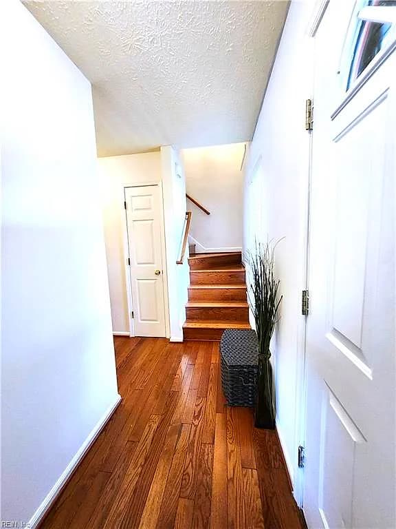 296 Buttercup LN, NEWPORT NEWS VA 23602 - Photo 5