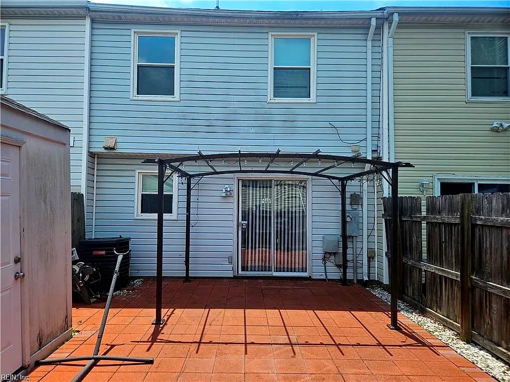 3202 Clover RD E, CHESAPEAKE VA 23321 - Photo 3