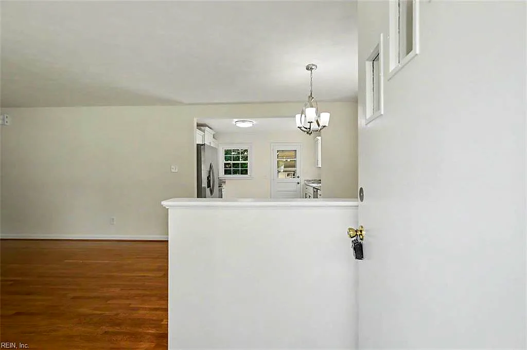 798 Old Oyster Point RD, NEWPORT NEWS VA 23602 thumb 7