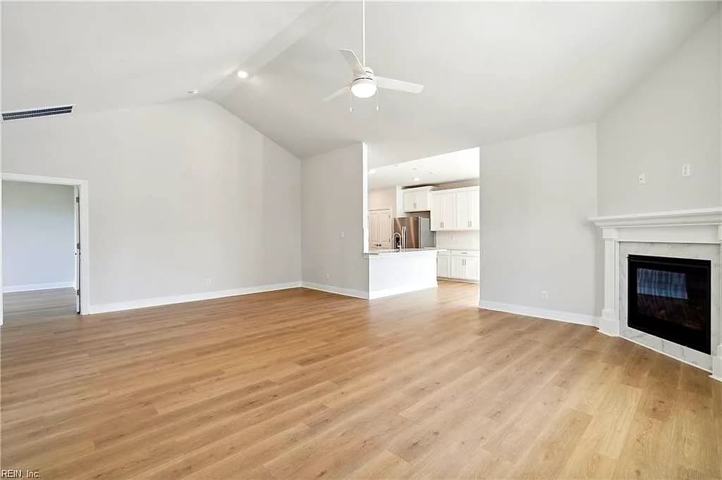 2154 Edwin DR, CHESAPEAKE VA 23322 - Photo 4
