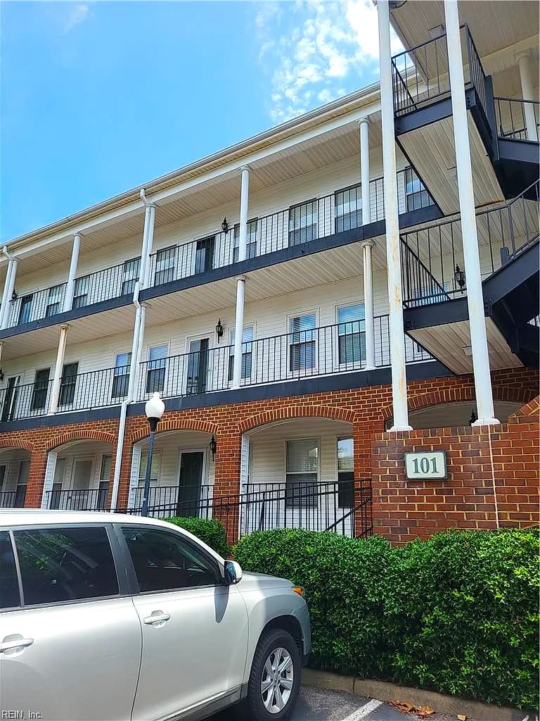 101 Westover AVE #204, NORFOLK VA 23507 - Photo 3