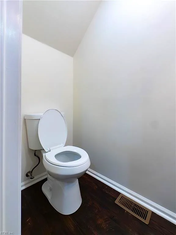 3021 Bay Shore LN, SUFFOLK VA 23435 - Photo 5