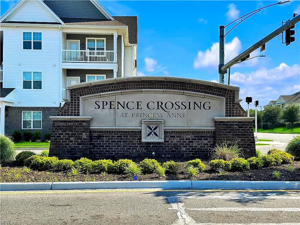 1732 Dromolin DR #305, VIRGINIA BEACH VA 23456 - Photo 2