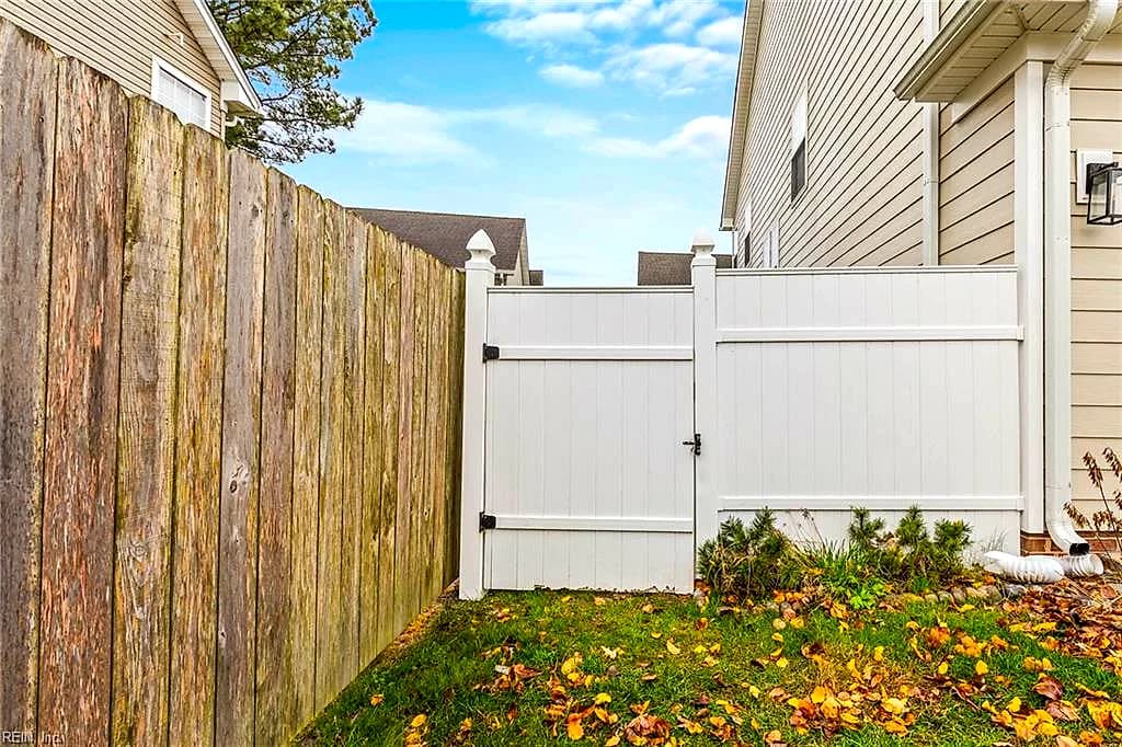 5301 Chalet PL, VIRGINIA BEACH VA 23462 - Photo 5